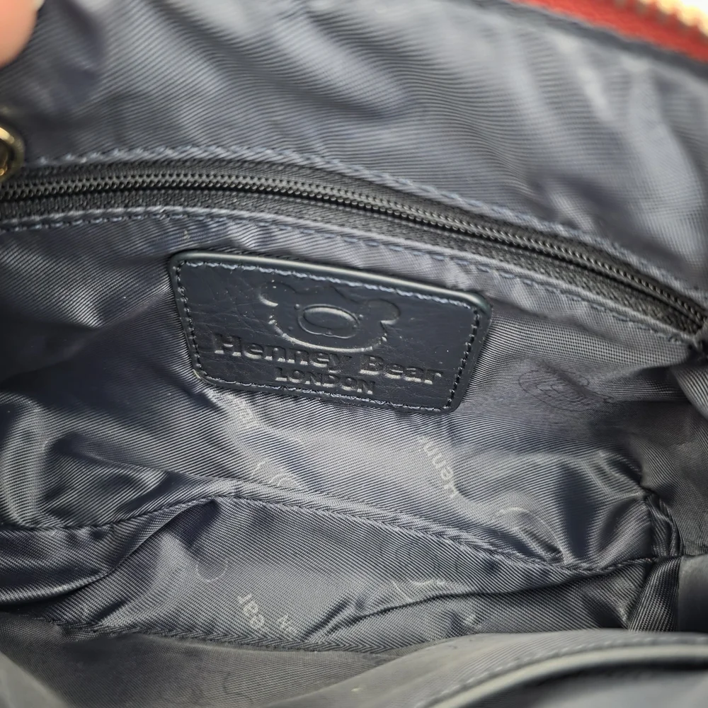 Henney Bear London adorable crossbody